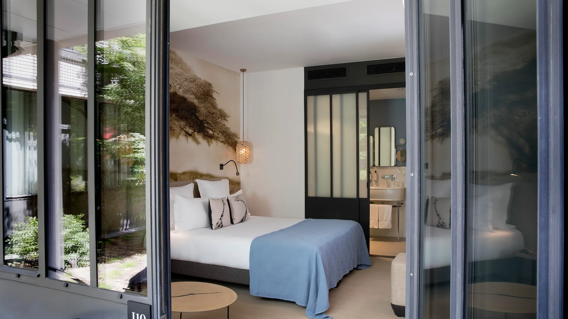 Les Deux Girafes Hotel 4*