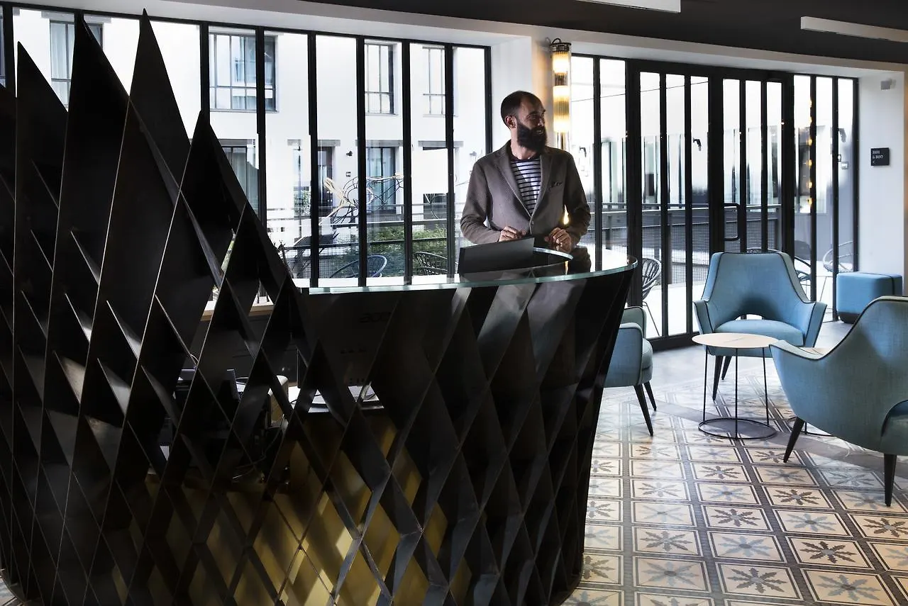 Les Deux Girafes Hotel